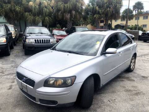 2004 Volvo S40 for sale at Lot Dealz in Rockledge FL