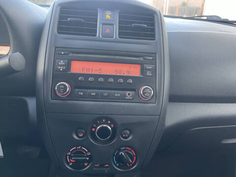 2015 Nissan Versa 1.6 S Plus