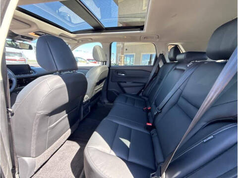 2022 Nissan Rogue SL