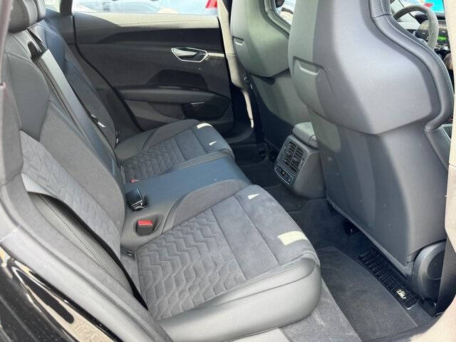 2022 Audi RS e-tron GT quattro