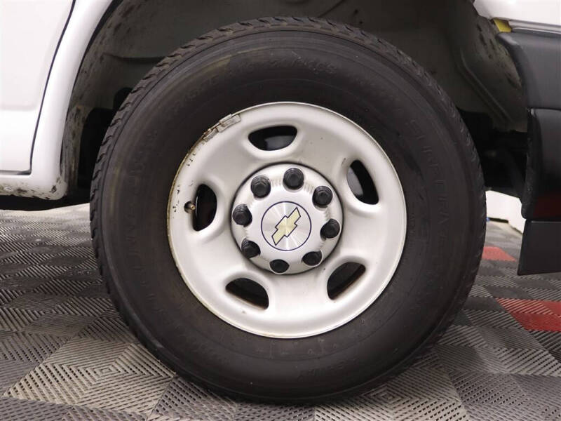 2022 Chevrolet Express 2500