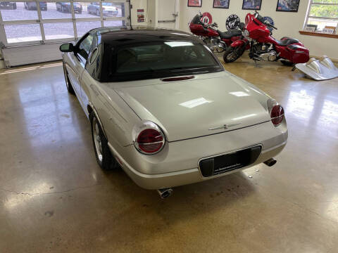 2004 Ford Thunderbird Deluxe