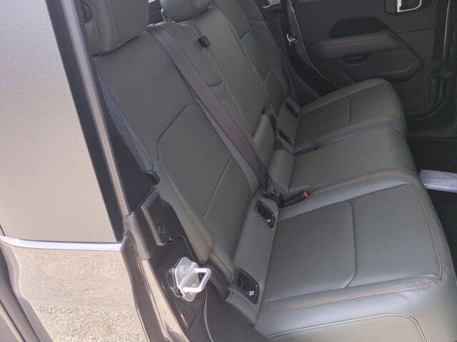 2025 Jeep Gladiator Mojave