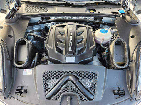 2018 Porsche Macan S