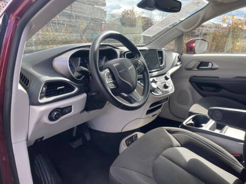 2021 Chrysler Pacifica Touring
