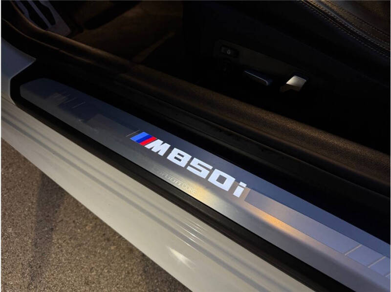 2019 BMW 8 Series M850i xDrive