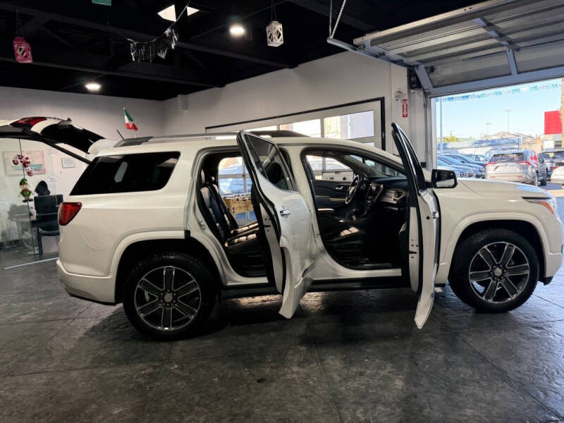 2018 GMC Acadia Denali