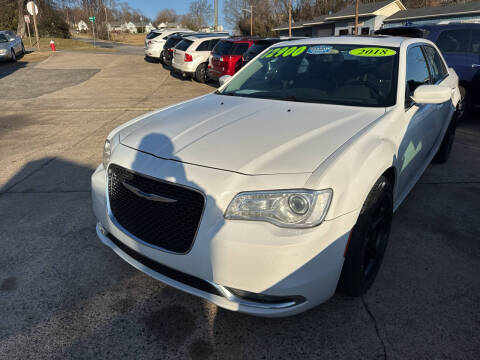 2018 Chrysler 300 for sale at Motley's Auto World in Danville VA