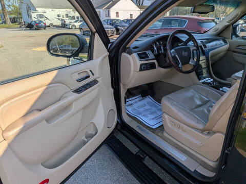 2011 Cadillac Escalade Premium