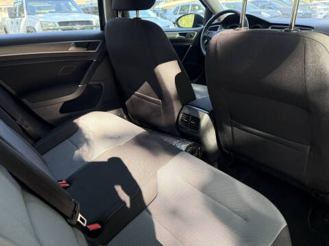 2016 Volkswagen e-Golf SE