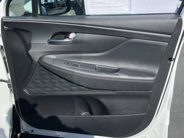 2023 Hyundai Santa Fe SE