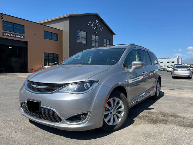 2017 Chrysler Pacifica for sale at Activ Auto in Spanish Fork, UT