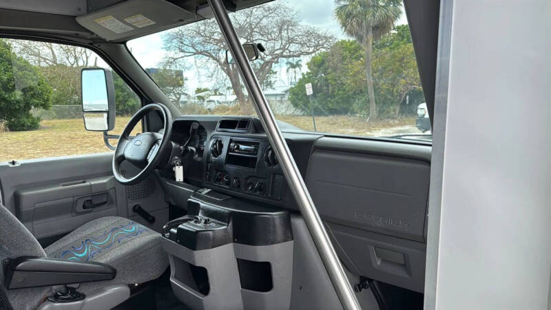 2015 Ford E-Series