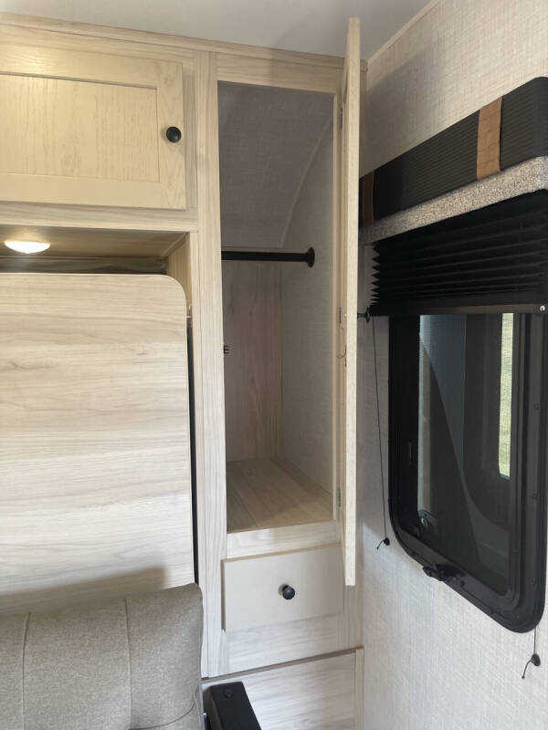 2025 Bontrager Outdoors 21 BH