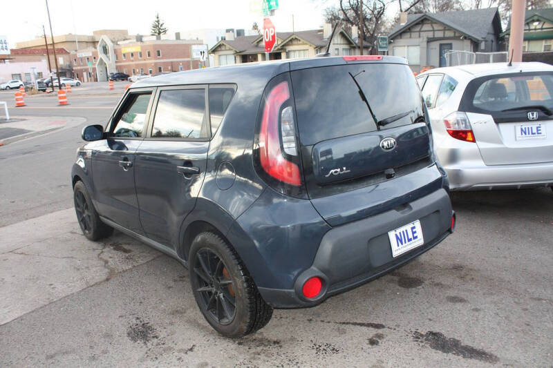 2016 Kia Soul +