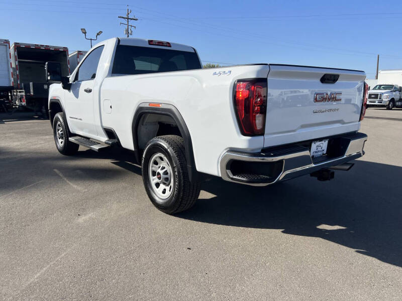2024 GMC Sierra 2500HD Pro