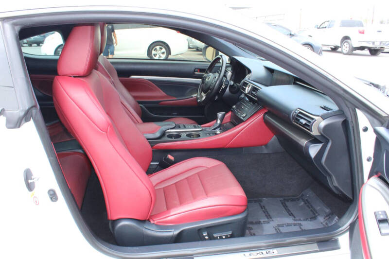 2017 Lexus RC 200t