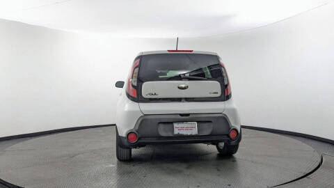 2014 Kia Soul +