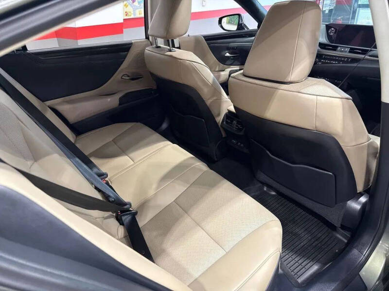 2020 Lexus ES 350
