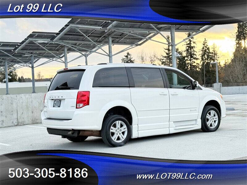 2011 Dodge Grand Caravan Crew