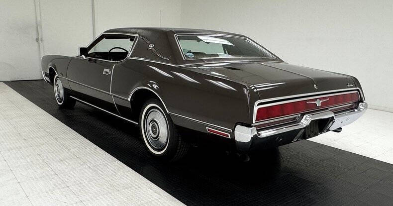 1972 Ford Thunderbird