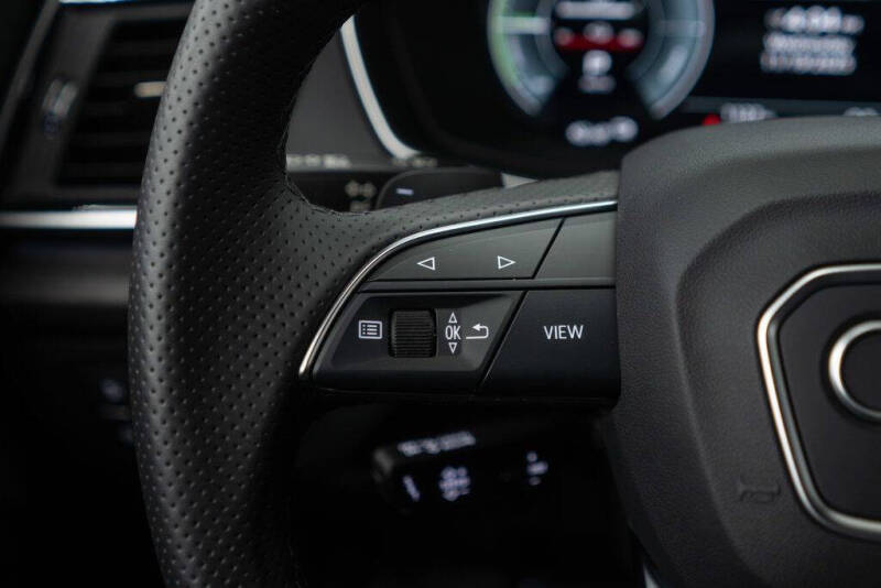 2024 Audi Q5 e quattro S line Prestg 55 TFSI