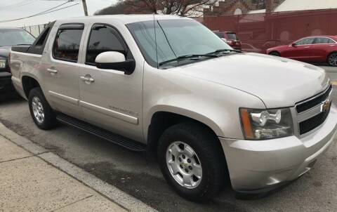 2007 Chevrolet Avalanche for sale at Drive Deleon in Yonkers NY
