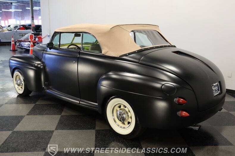 1946 Ford Deluxe