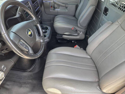 2021 Chevrolet Express 2500