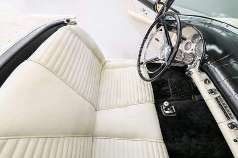 1957 Ford Thunderbird