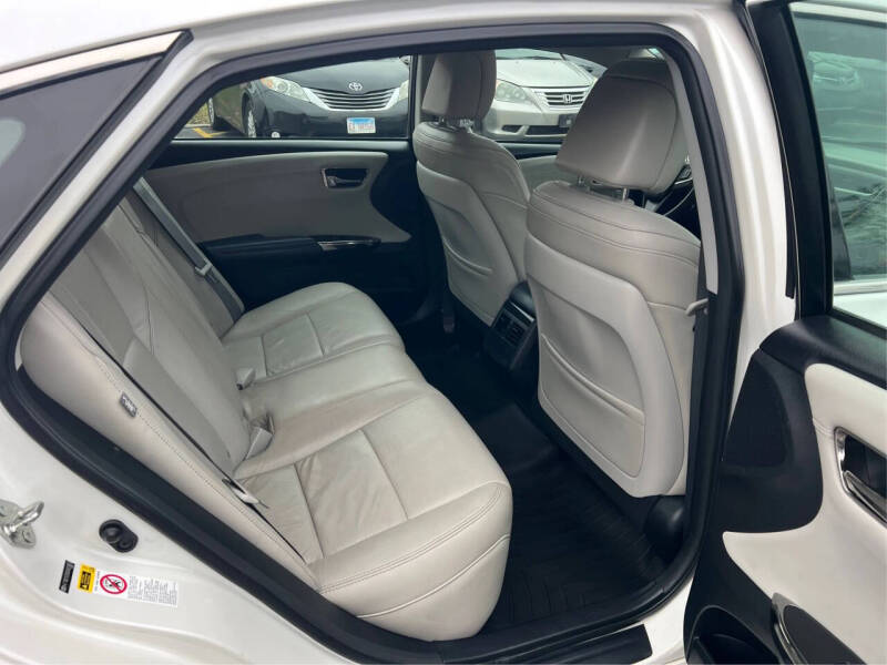 2013 Toyota Avalon Hybrid XLE Touring