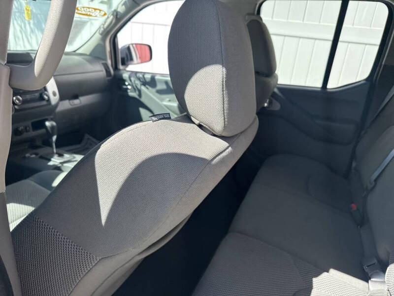 2021 Nissan Frontier SV