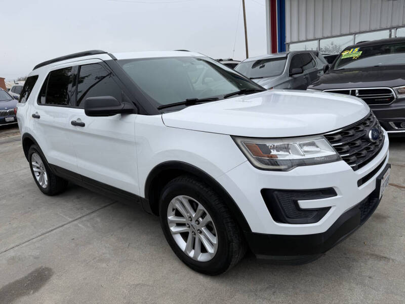 2017 Ford Explorer