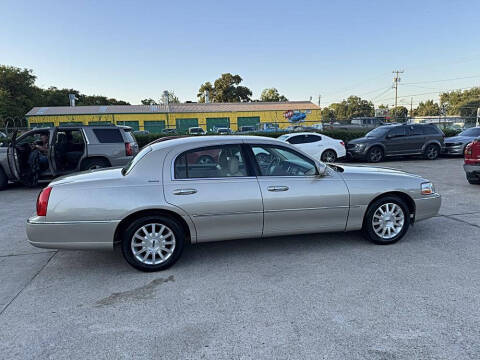 2007 Lincoln Town Car Signature