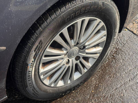 2014 Chrysler Town and Country Touring-L