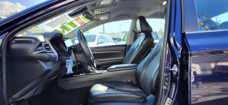 2022 Toyota Camry SE