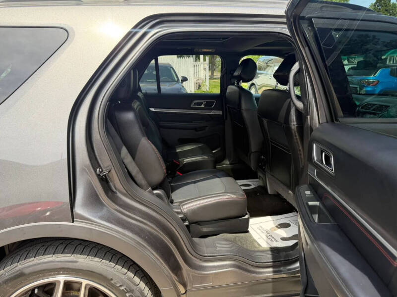 2016 Ford Explorer Sport