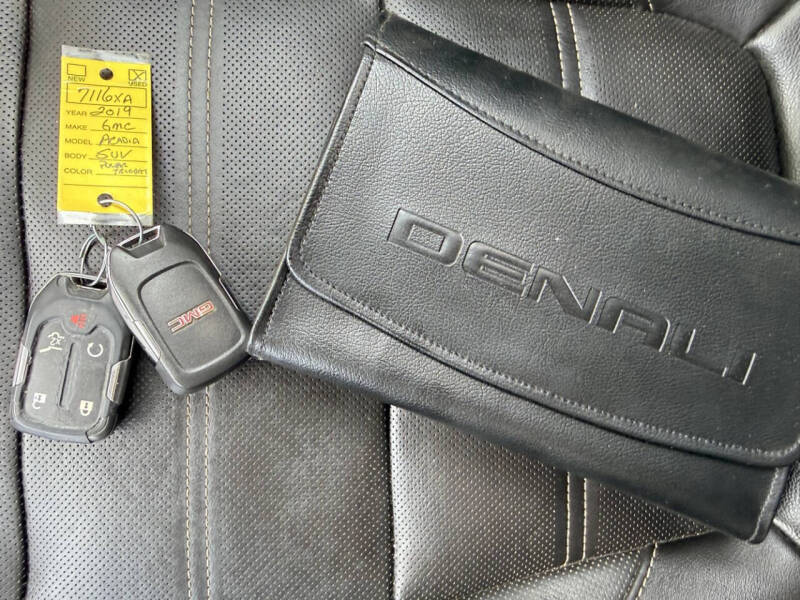 2019 GMC Acadia Denali