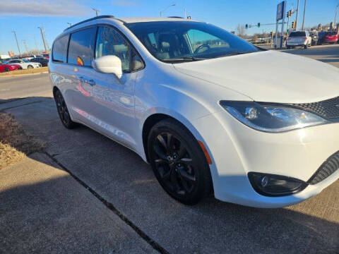 2018 Chrysler Pacifica Touring L Plus