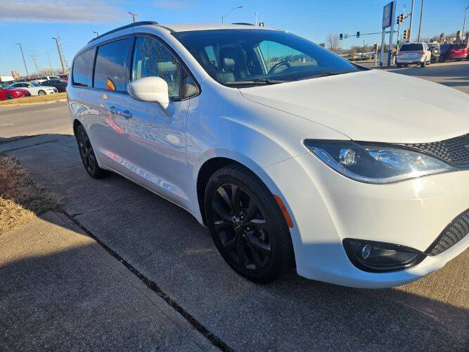 2018 Chrysler Pacifica Touring L Plus