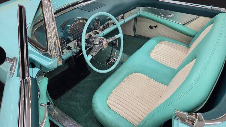 1955 Ford Thunderbird