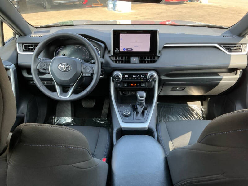 2023 Toyota RAV4 Hybrid SE