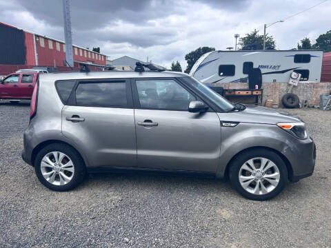 2015 Kia Soul +