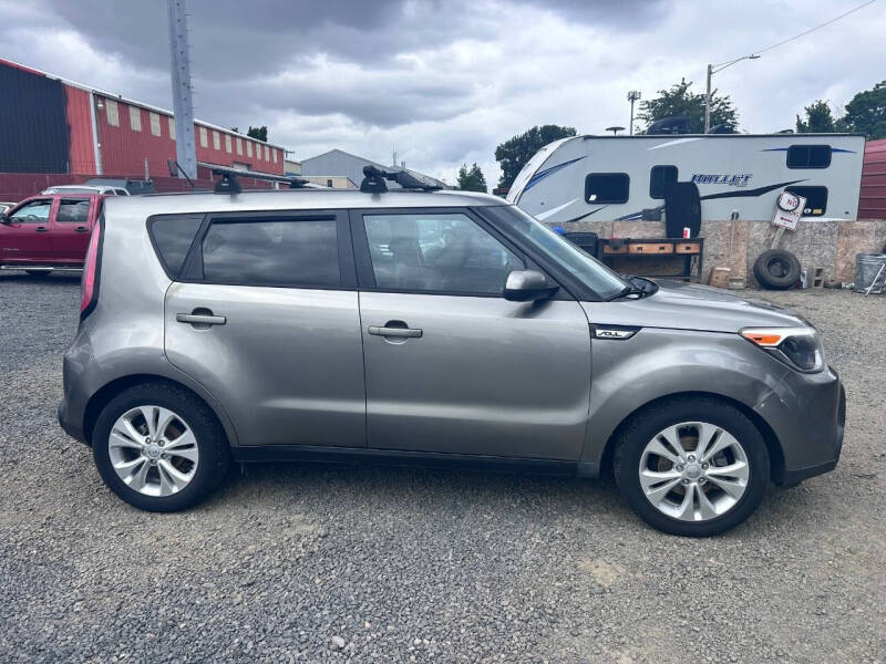 2015 Kia Soul +