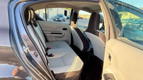 2014 Toyota Prius c Two