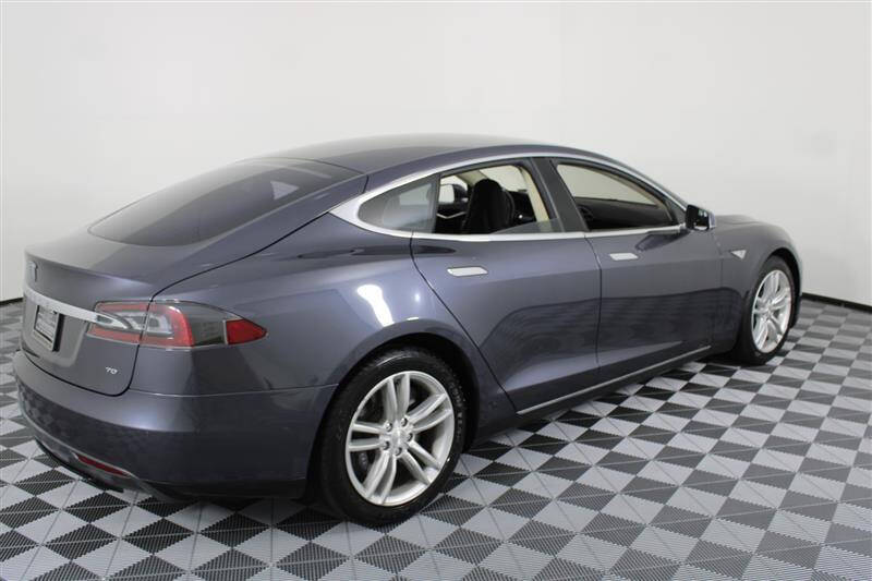 2015 Tesla Model S