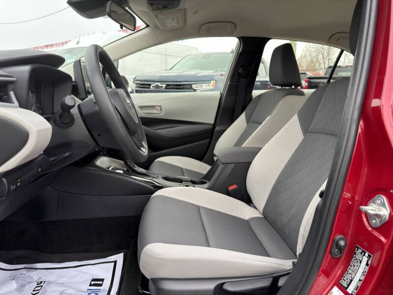 2025 Toyota Corolla Hybrid LE