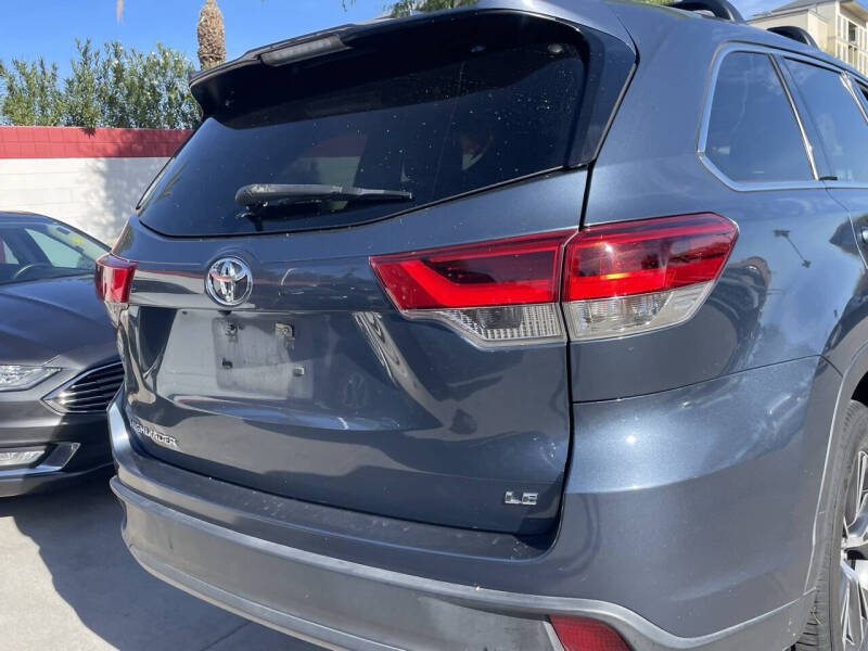 2017 Toyota Highlander LE Plus