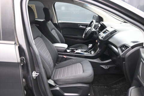 2016 Ford Edge SE