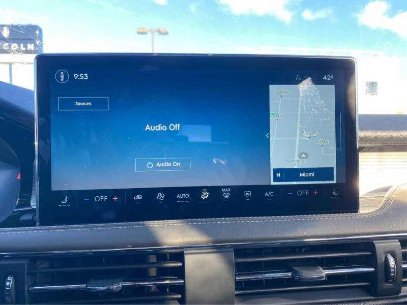 2025 Lincoln Corsair Premiere